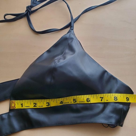 SOLD! - SHEIN SXY Crisscross Buckle Leather Look Halter Black Bra Crop Top - M 6 - Picture 7 of 9